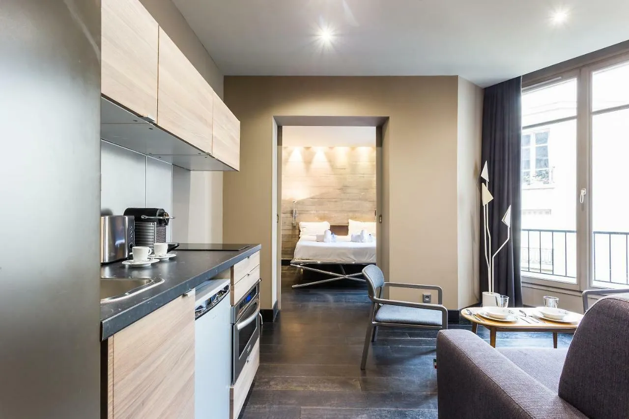 Cmg Suite Deluxe Tour Eiffel II Paris